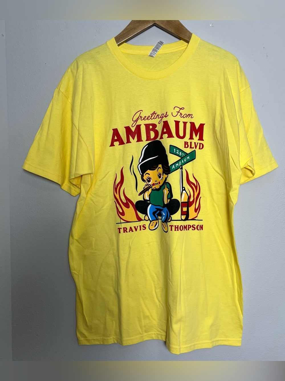 Travis Thompson Yellow Ambaum Blvd Graphic Tee Hip-Hop Seattle Sz L - New w Flaw